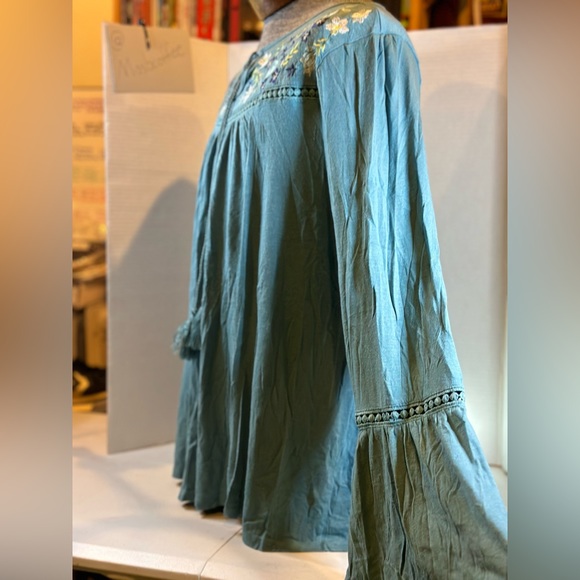 Time &True Embroidered Top - Picture 6 of 6